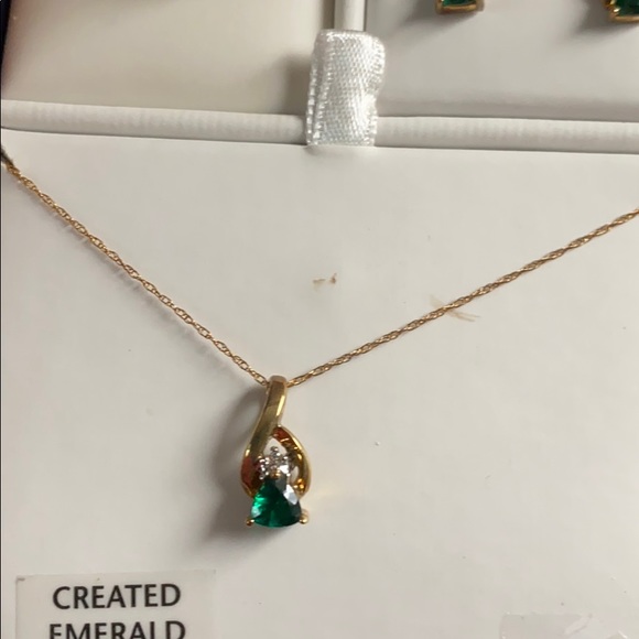 Emerald set - Picture 4 of 5